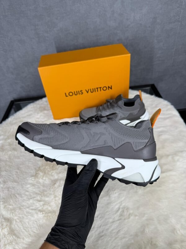 Louis Vuitton Tatic Grijs Sneakers