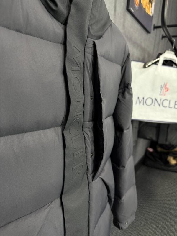 Moncler Madera Black High Quality