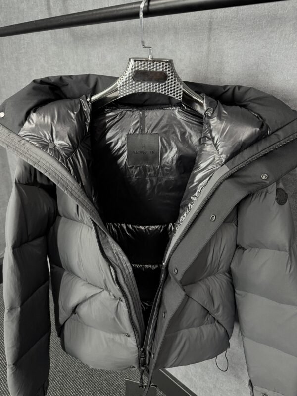 Moncler Madera Grijs High Quality