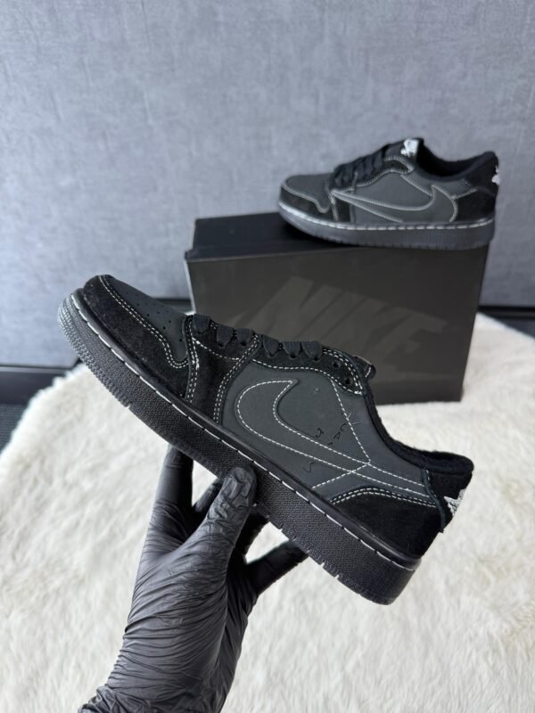 Nike Air Jordan 1 Low Travis Scott Black Phantom