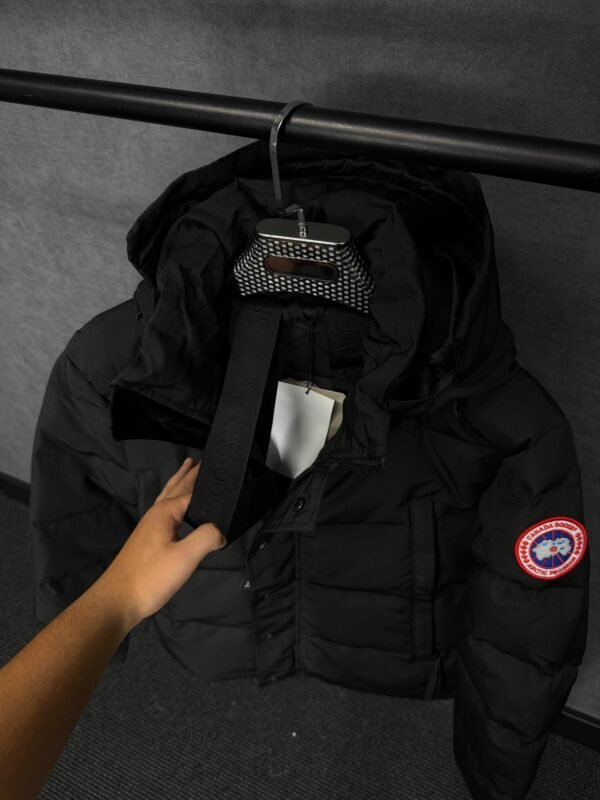 Canada Goose Wyndham Black, Rode Logo High Quality