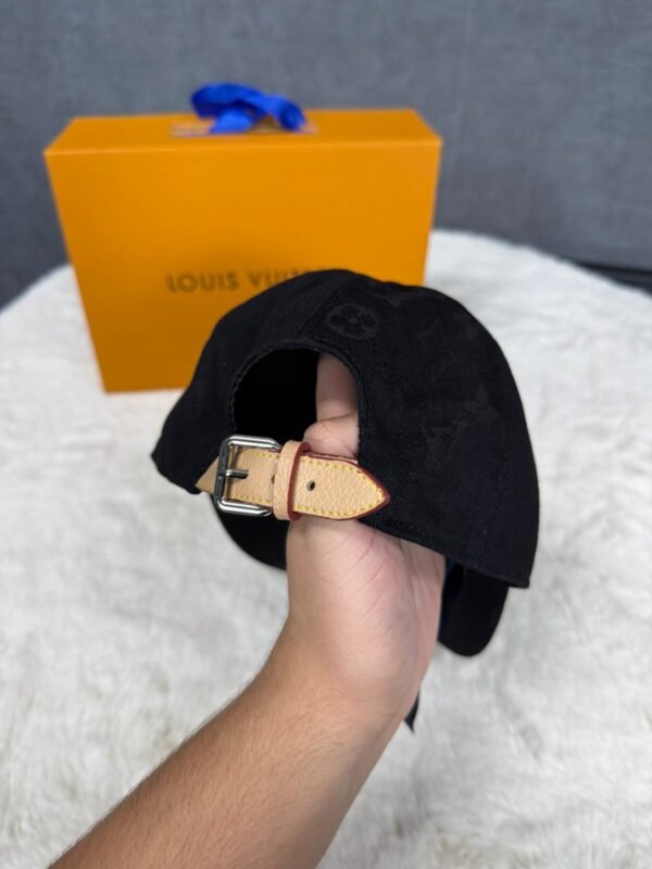 Louis Vuitton Monogram Pet Black on Black