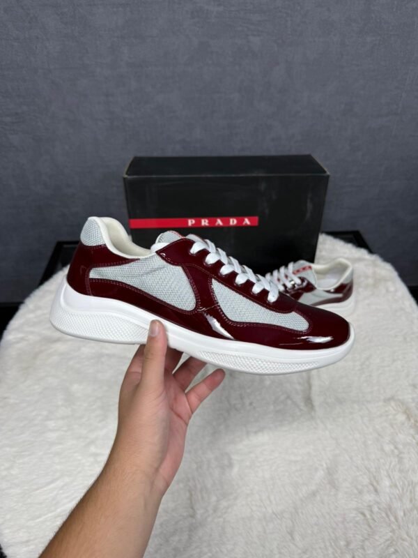 Prada Cups Bordeaux