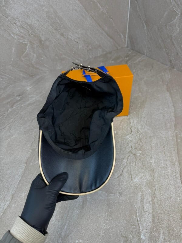 Louis Vuitton LV Get Ready Cap Glimmende Black