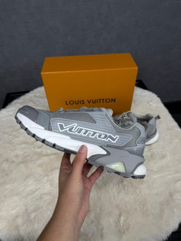 Louis Vuitton Runner Tatic New Sneakers Grey