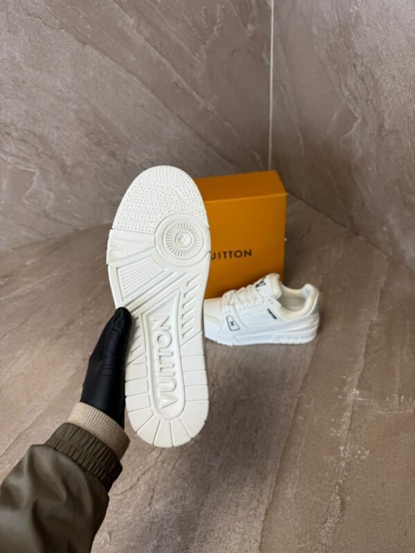 Louis Vuitton Trainers White, Black Accents