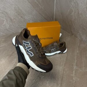 Louis Vuitton Runner Tatic Brown