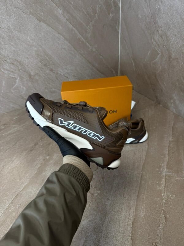 Louis Vuitton Runner Tatic Brown