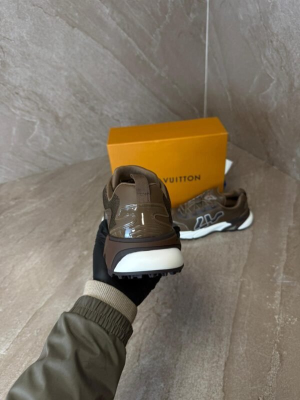 Louis Vuitton Runner Tatic Brown