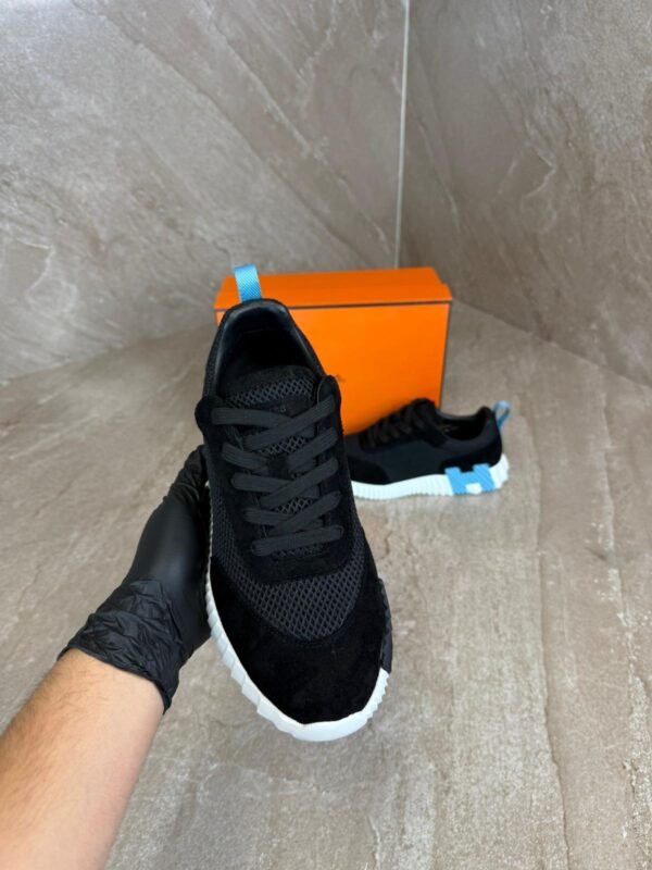 Hermes Bouncing Black, Blue Logo