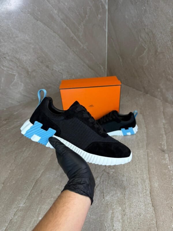 Hermes Bouncing Black, Blue Logo