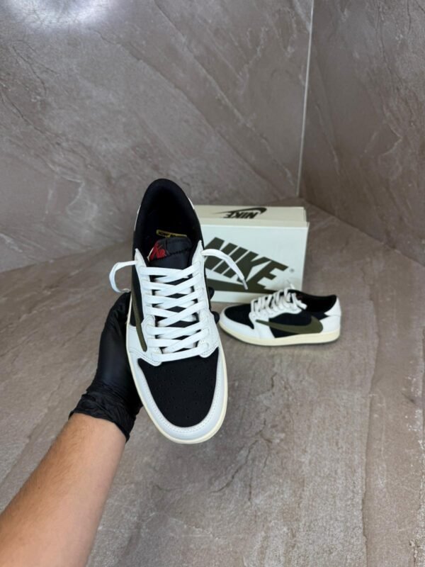 Nike Air Jordan 1 Low Travis Scott Fragment Retro