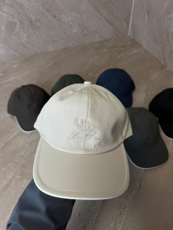 Loro Piana Pet Beige