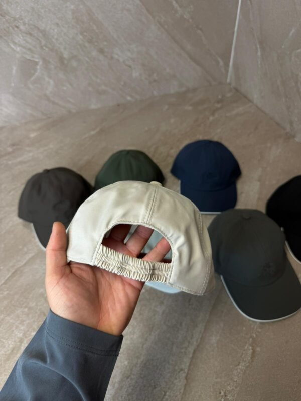 Loro Piana Pet Beige