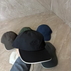 Loro Piana Pet Zwart