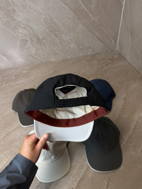 Loro Piana Pet Zwart