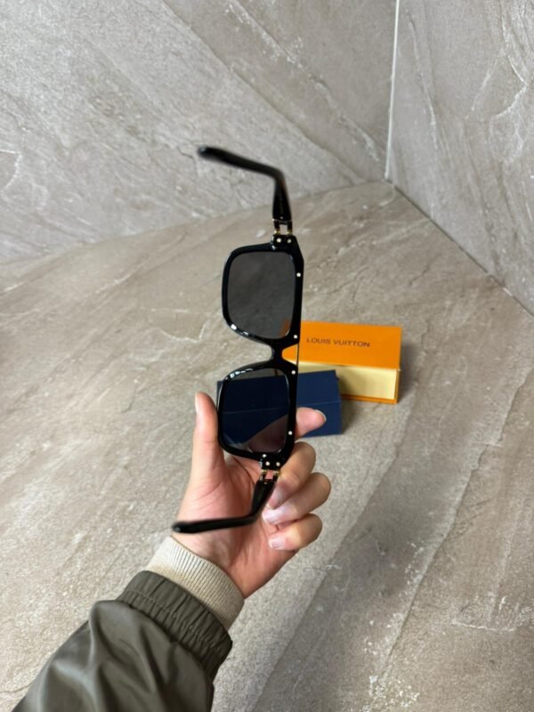 Louis Vuitton Mascot Pilot Square Sun Glasses