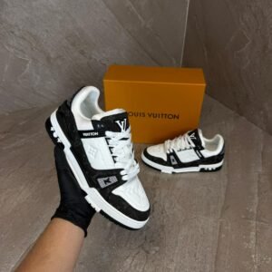 Louis Vuitton Trainers Black White