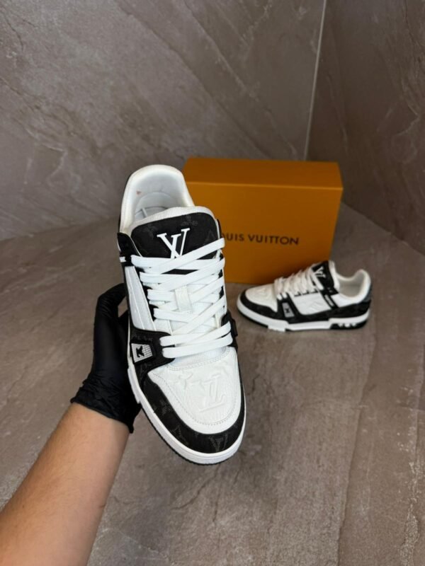 Louis Vuitton Trainers Black White