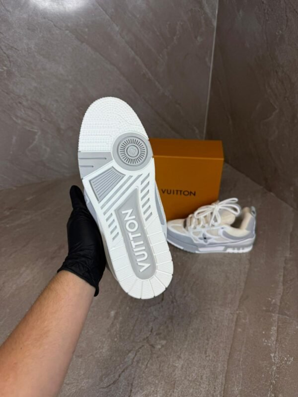 Louis Vuitton Skates Trainers Grey White