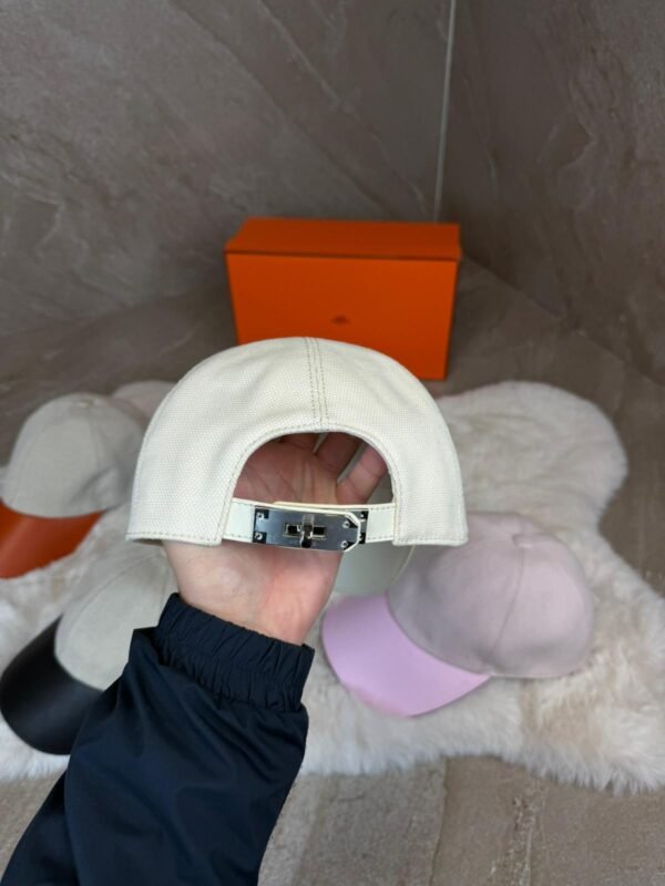 Hermes Cap Beige