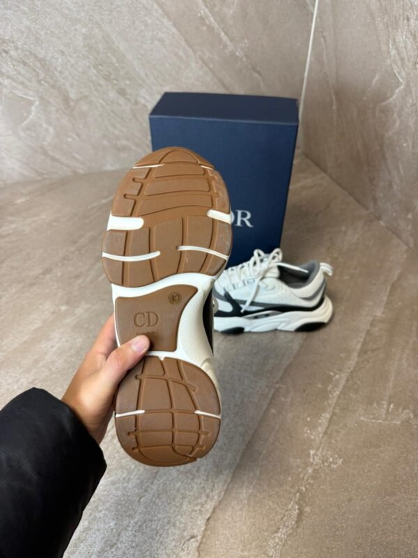 Christian Dior B22 White Black