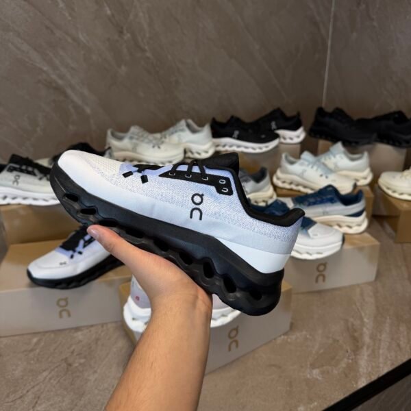 On Cloudtilt Sneaker Light Blue - Black