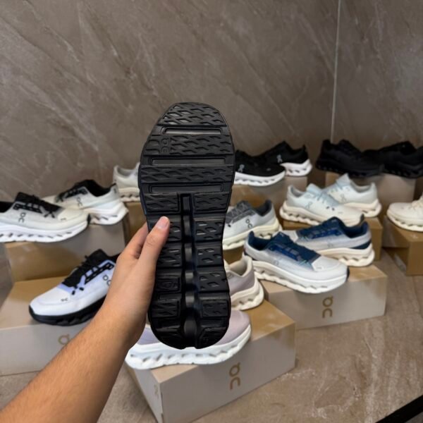 On Cloudtilt Sneaker Light Blue - Black