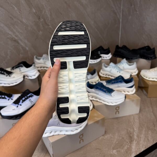 On Cloudtilt Sneaker White - Beige