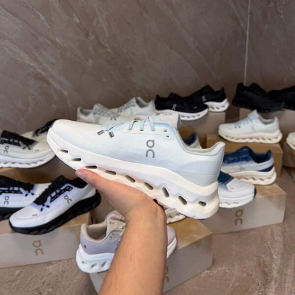 On Cloudtilt Sneaker Light Blue