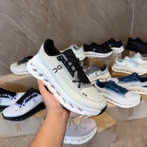 On Cloudtilt Sneaker White-Black