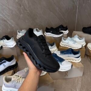 On Cloudtilt Sneaker Black on Black