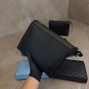 Louis Vuitton Takeoff Pouch LV Aerogram Black
