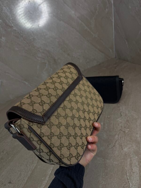 Gucci Messenger Crossbody Bag Beige