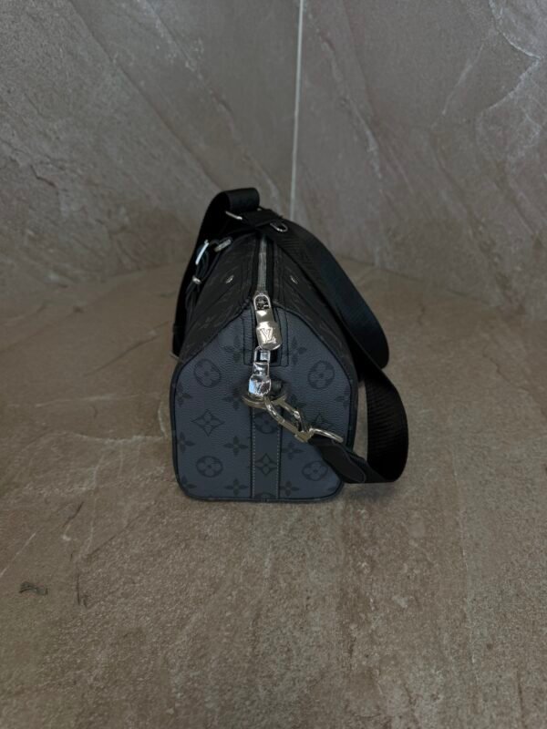 Louis Vuitton Keepall Bandoulière 25 Black Monogram