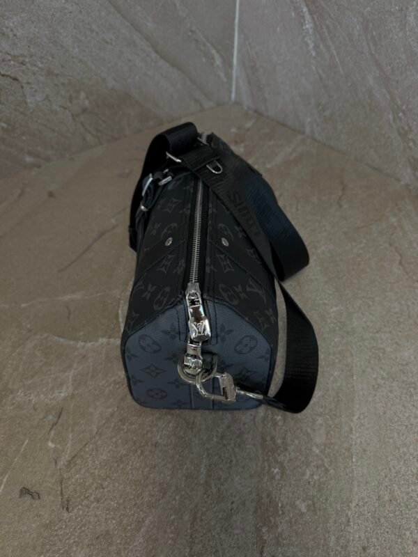 Louis Vuitton Keepall Bandoulière 25 Black Monogram