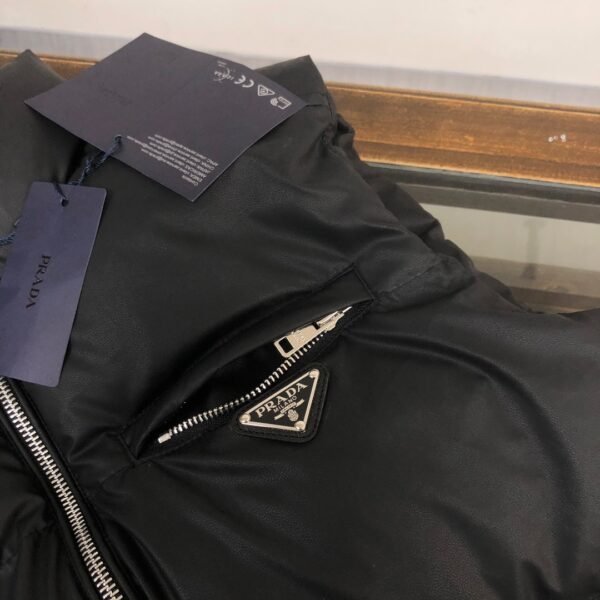 Prada Black Bodywarmer High Quality Ganzendons