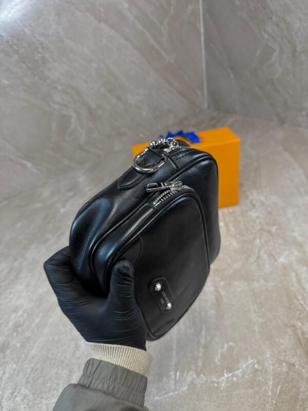 Louis Vuitton Nil NM Bag Black