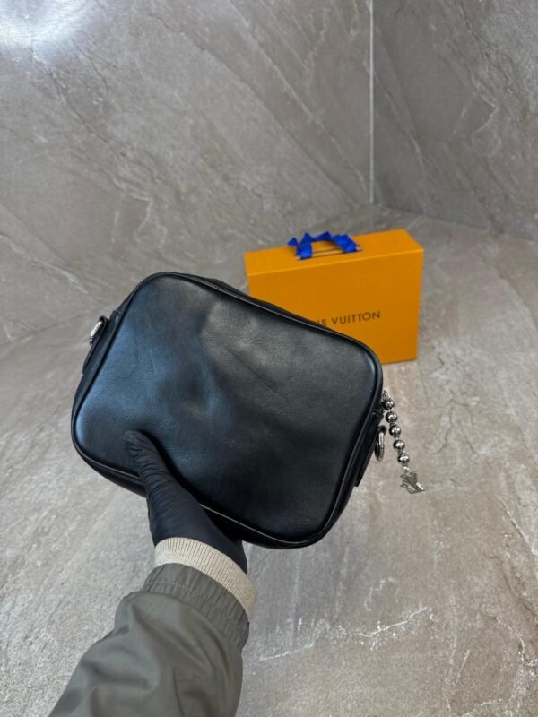 Louis Vuitton Nil NM Bag Black
