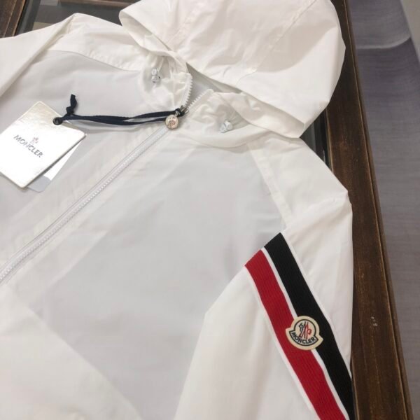 Moncler Claut Jacket White High Quality + NFC
