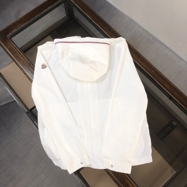 Moncler Mira White, High Quality + NFC