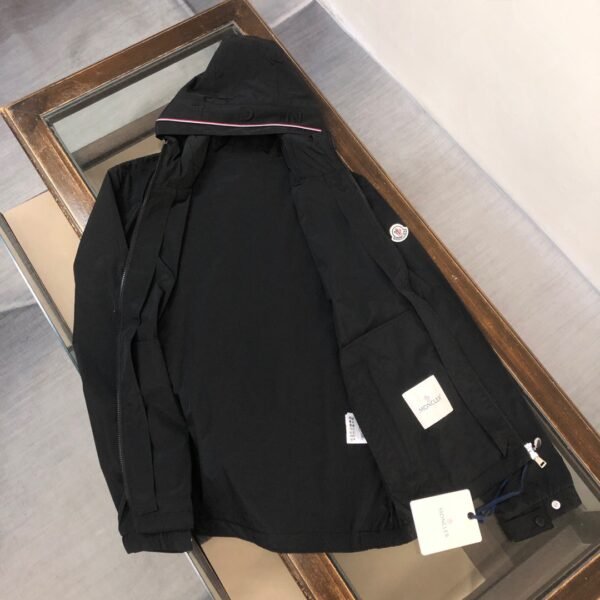 Moncler Mira Black, High Quality + NFC