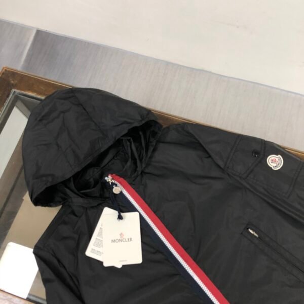 Moncler Keralle Giubbotto Black Moncler Jacket High Quality + NFC