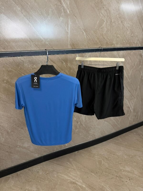 On Running Core Zomerset Light Blue