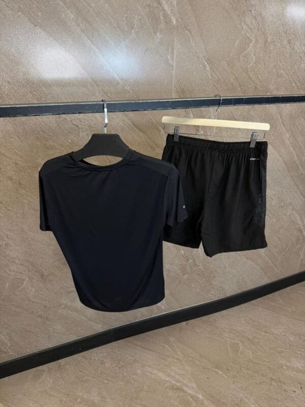On Running Core Zomerset Black