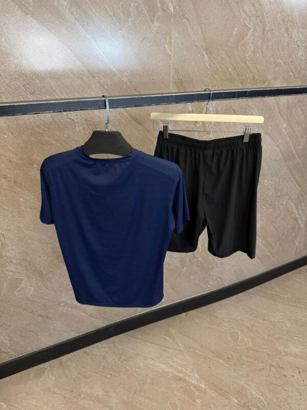 On Running Core Zomerset Navy Blue