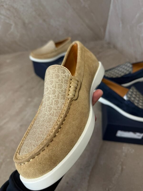 Christian Dior Instappers Beige