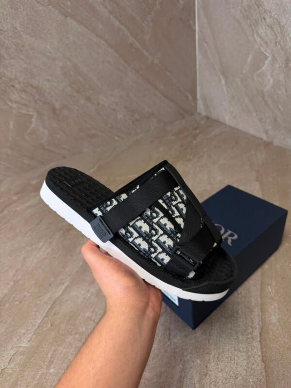 Christian Dior Alpha Black White