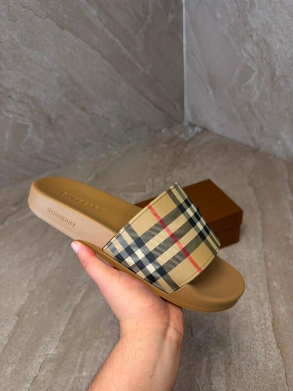 Burberry Beige Slippers