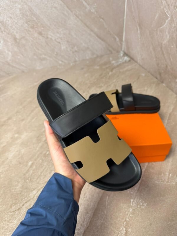 Hermes Chypre Brown / Black Sandals